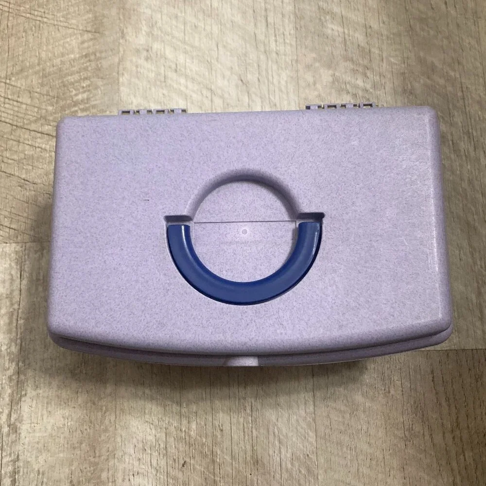 Vintage 90s Caboodles Pretty in Petite Lavender Case #2720